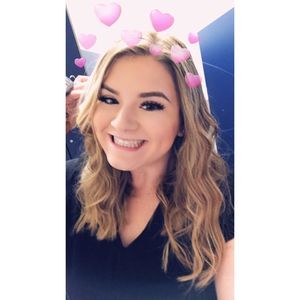 Meet your Posher, Hailey